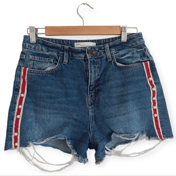 Zara Pearl Studded Denim High Rise Cut Off Raw Hem Shorts Size 28 - Picture 2 of 2